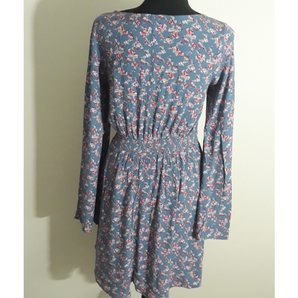 American Eagle Floral Blue Tie Front Dress - Picture 4 of 6